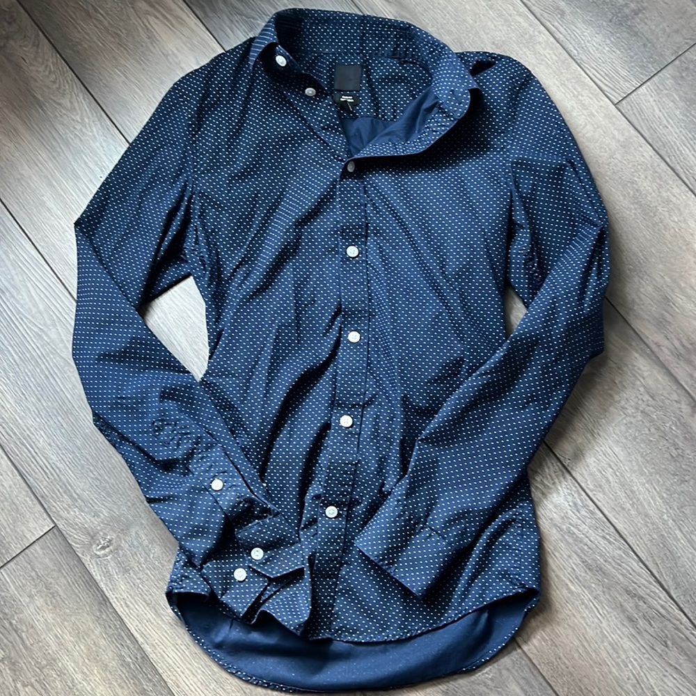 H&M Men’s XS slim fit dress shirt